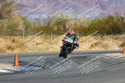 media/Jan-16-2022-CVMA (Sun) [[7f3d92989d]]/Race 3 Amateur Supersport Middleweight/